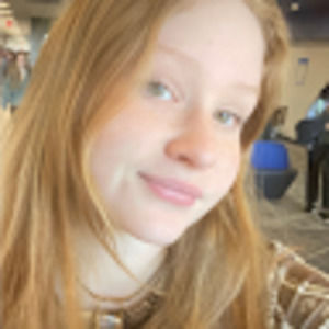 Meet your Posher, Elise